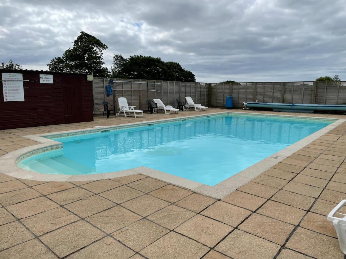 Luxury Caravan Cornwall Sleeps 4 Countryside View St Austell Exterior foto